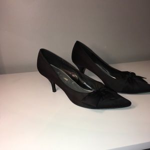 Satin black low heel pump